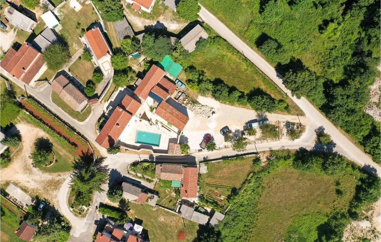 Gorgeous Apartment In Zminj With Wifi
